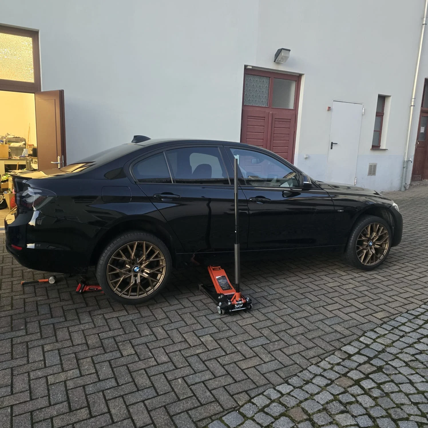 BMW F30 Community Build